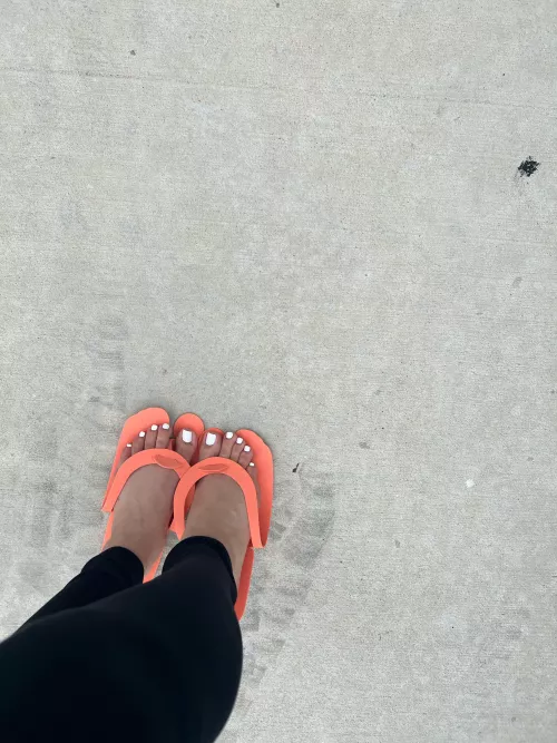 Just got a pedi.. i want to play now Just got a pedi.. i want to play now