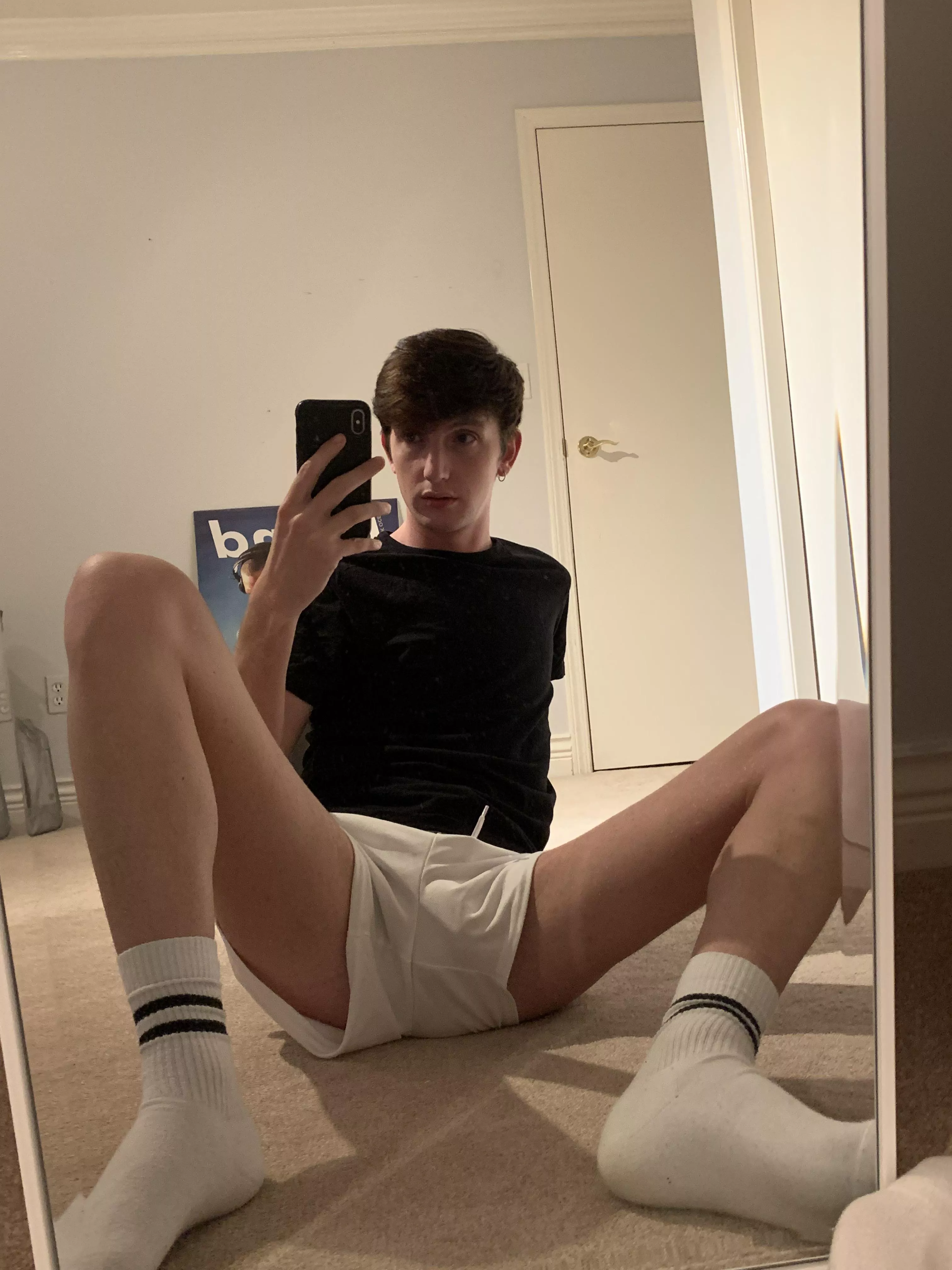 Just got back from a gym session and wish someone was working me out rn