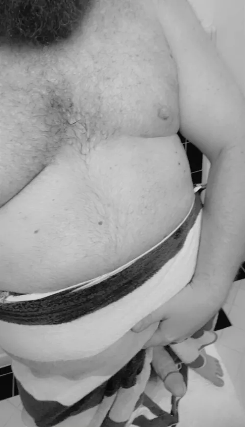 Just got out of the shower, but still feeling dirty 😈 anyone wanna help? ;)