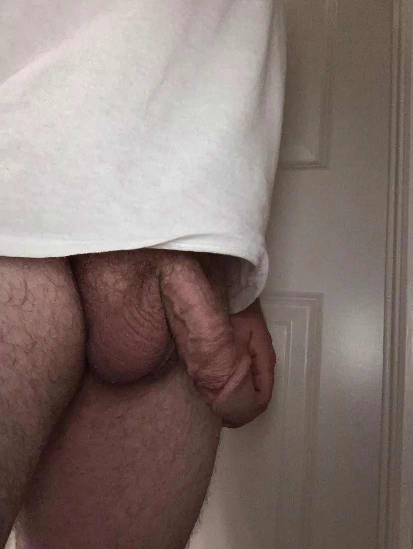 Just hangin’ Just hangin’