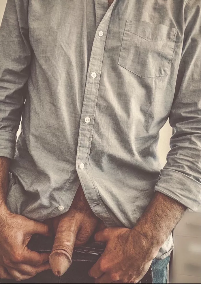 Just hanging out waiting for you (42) Just hanging out waiting for you (42)