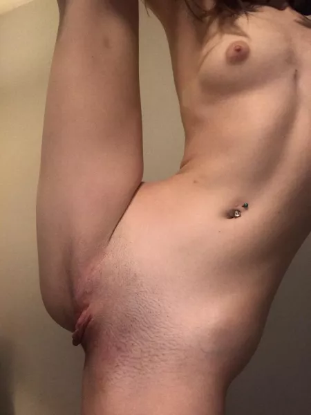 Just hoping for attention (f) Just hoping for attention (f)