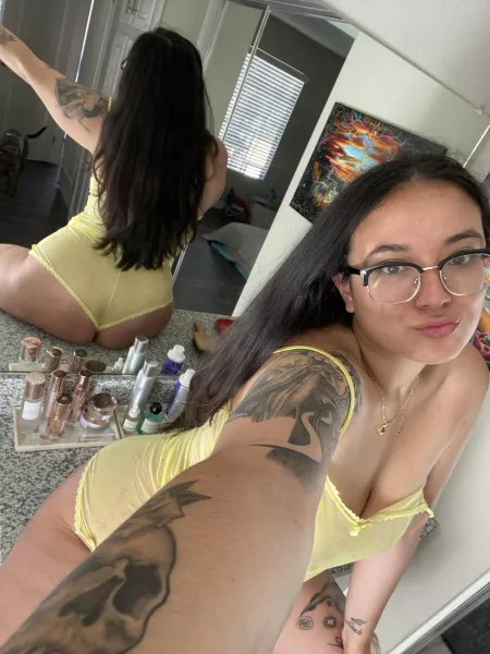 Just imagine all that ass and sweet pussy suffocating you π