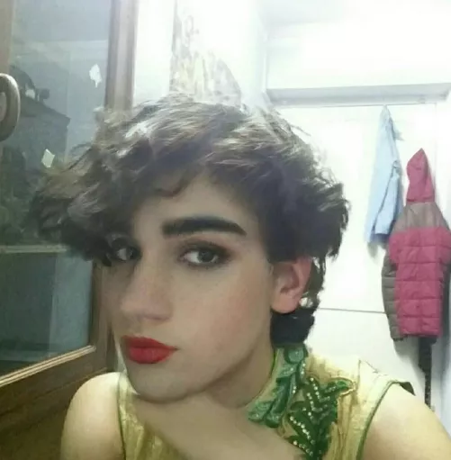 Just in my room, in makeup, with you 🤎 Just in my room, in makeup, with you 🤎