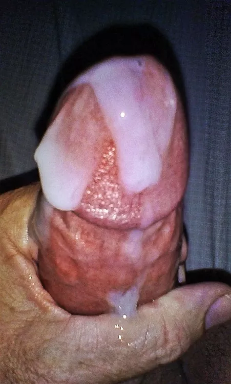 Just like a big strawberry with cream. Put your lips around and suck!