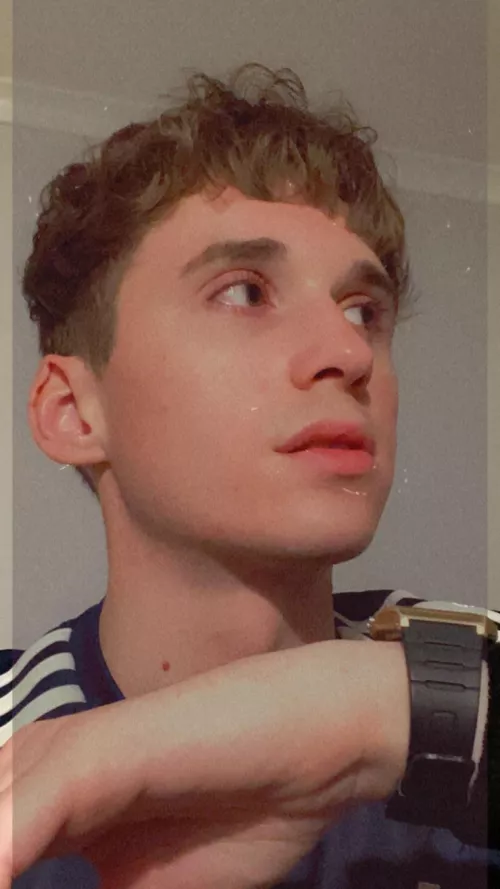 just looking about 👀🤠