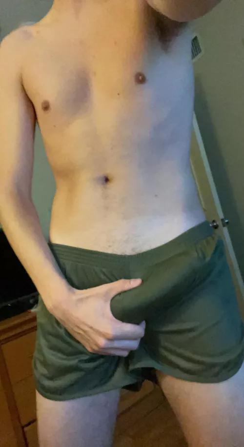 Just looking for some other hung mil bros to snap with Just looking for some other hung mil bros to snap with
