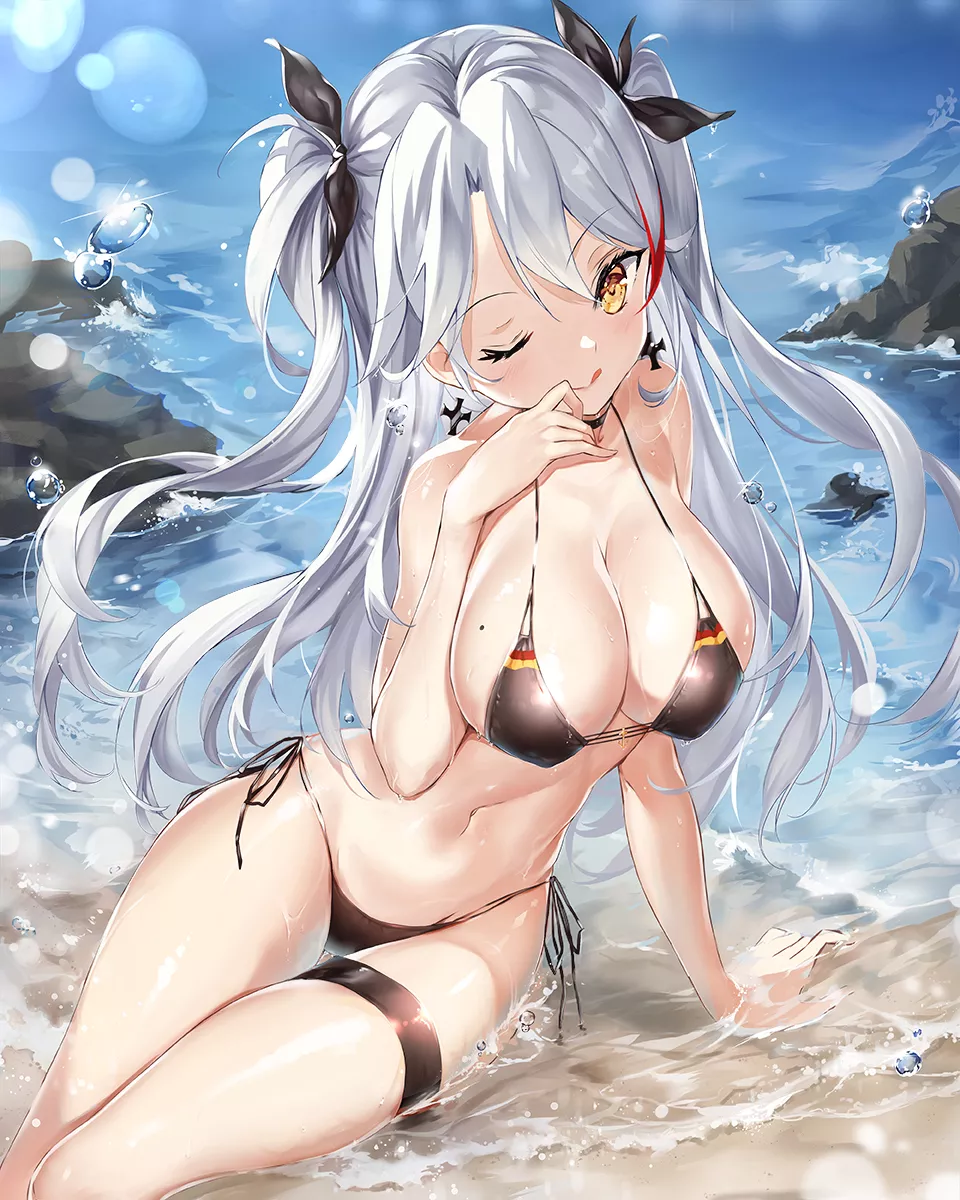 Just making the beach even more appealing [Prinz Eugen - Azur Lane]