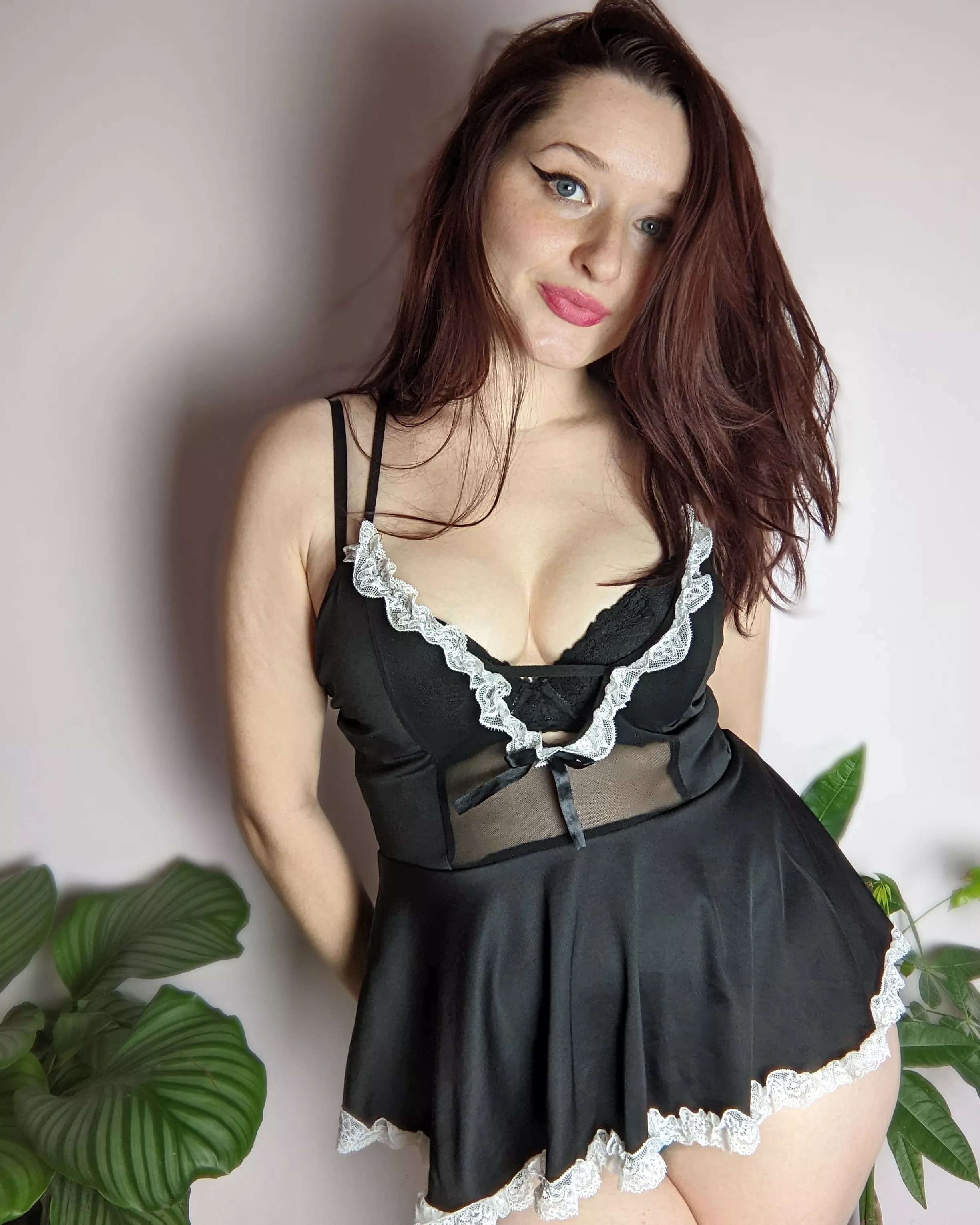 Just me in my cute little maids outfit 😇