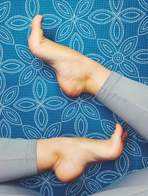 Just on my yoga mat 🧘♀️needed a stretch 😈 Just on my yoga mat 🧘♀️needed a stretch 😈