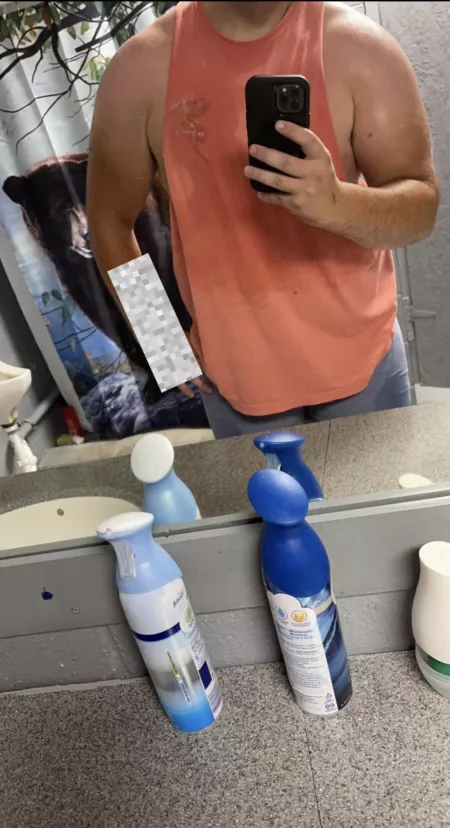 Just out here being sweaty and trying to be slightly less chubby. Howβs everyoneβs hump day going? Just out here being sweaty and trying to be slightly less chubby. Howβs everyoneβs hump day going?