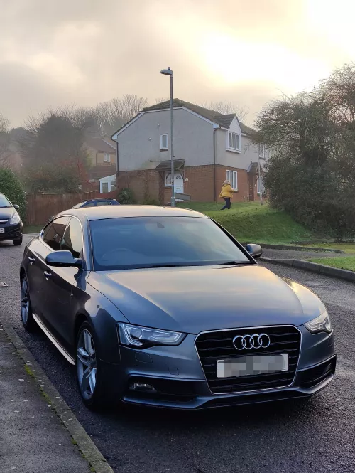 Just purchased my new car, looking to christen the back seats and enjoy my first time dogging! 26 M4F Kent, UK