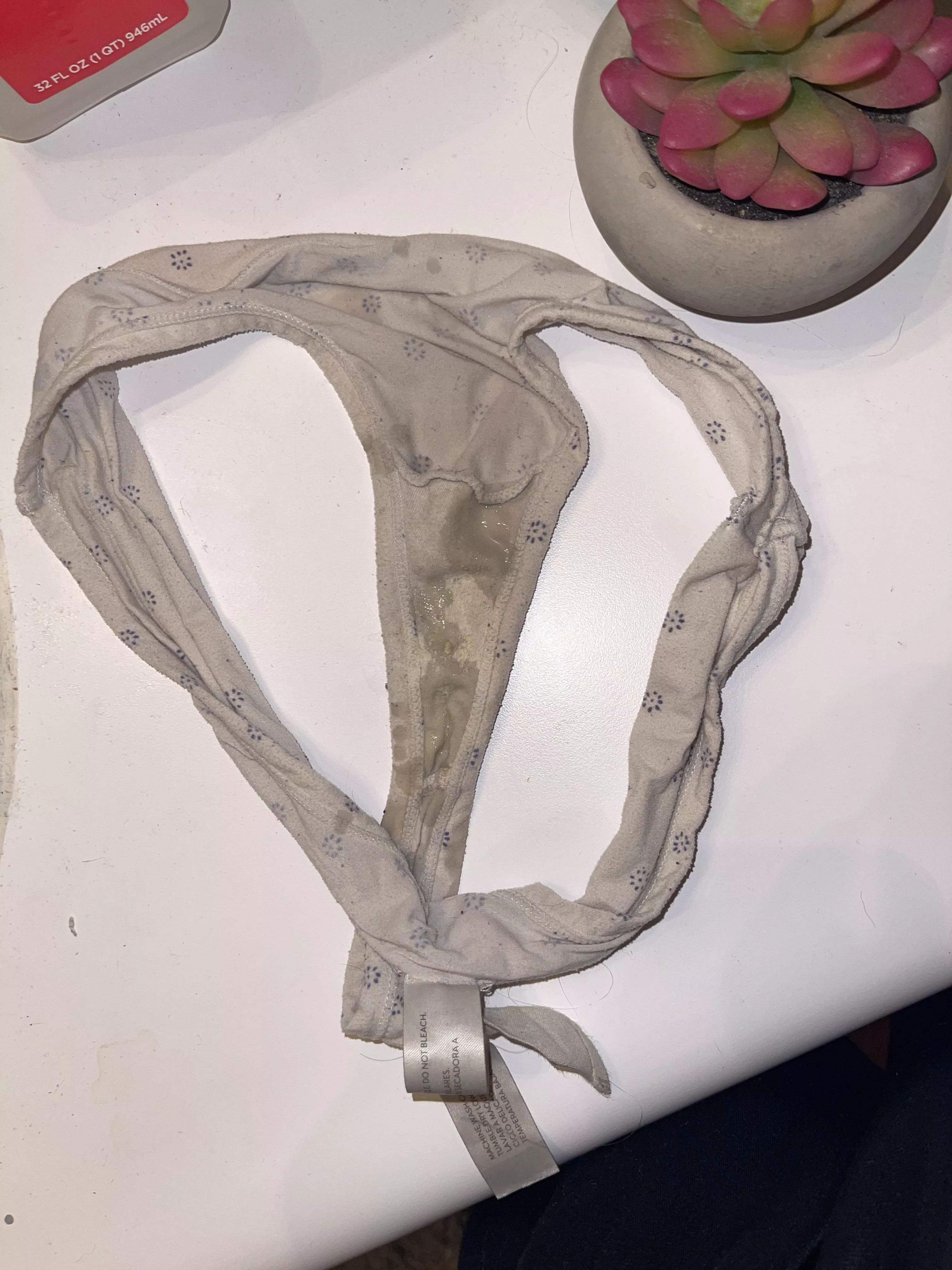 Just put a massive load in wifes panties she left lying around for me ?