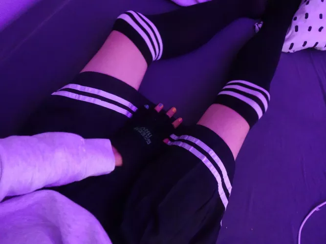 Just realized how good my skirt and socks fit together! :3 Just realized how good my skirt and socks fit together! :3