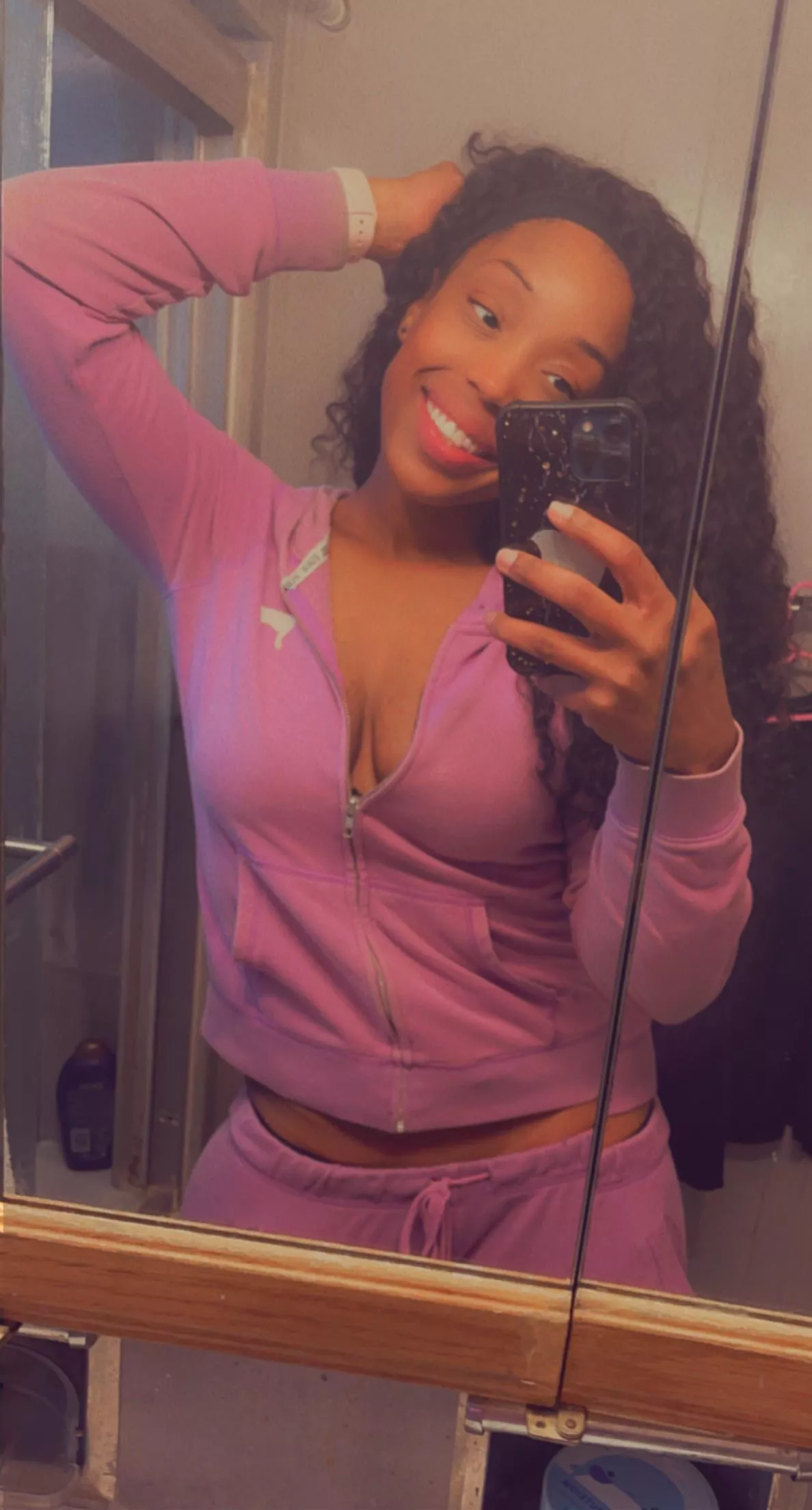 Just saying hi babies. Hope you’re having an absolutely amazing Thursday ❤️ Just saying hi babies. Hope you’re having an absolutely amazing Thursday ❤️