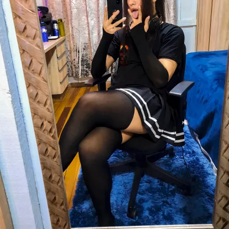 Just some basic clothes :) Just some basic clothes :)