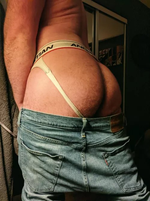 Just some cub ass