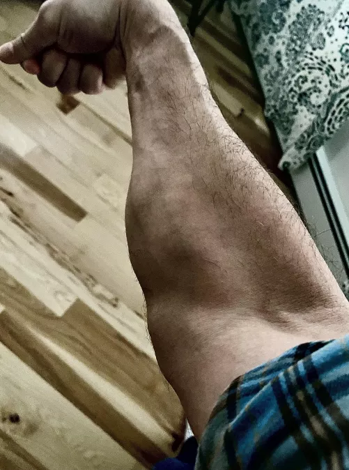 Just started training forearms hard, so itโs not much. Hoping to be as impressive as some of the others on here soon! ๐ช Just started training forearms hard, so itโs not much. Hoping to be as impressive as some of the others on here soon! ๐ช