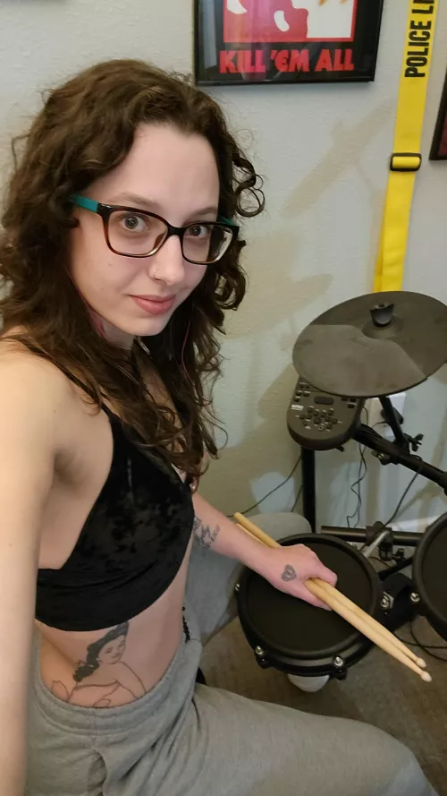 Just taking a break from my late night practice session to say hi! ๐ค