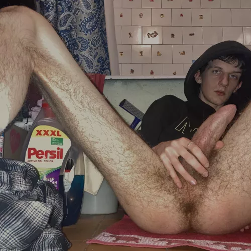 Just took a new picture! How do you like it? 😏