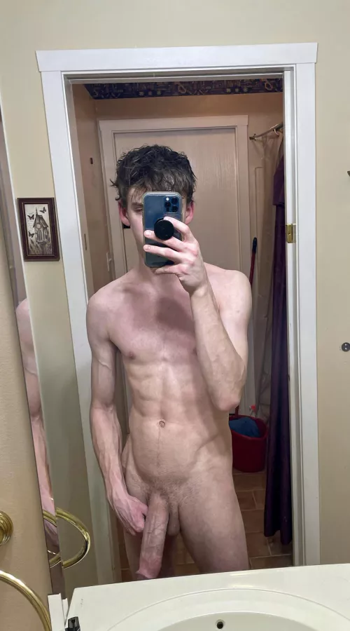 just took this since yโall like my mirror pics ๐ (18)