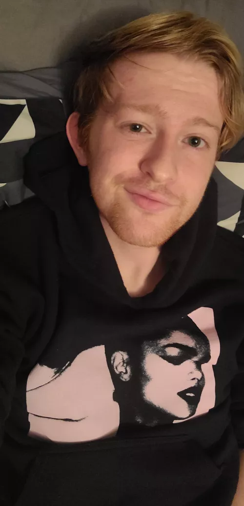 Just waiting for fortnite to come back! Just waiting for fortnite to come back!