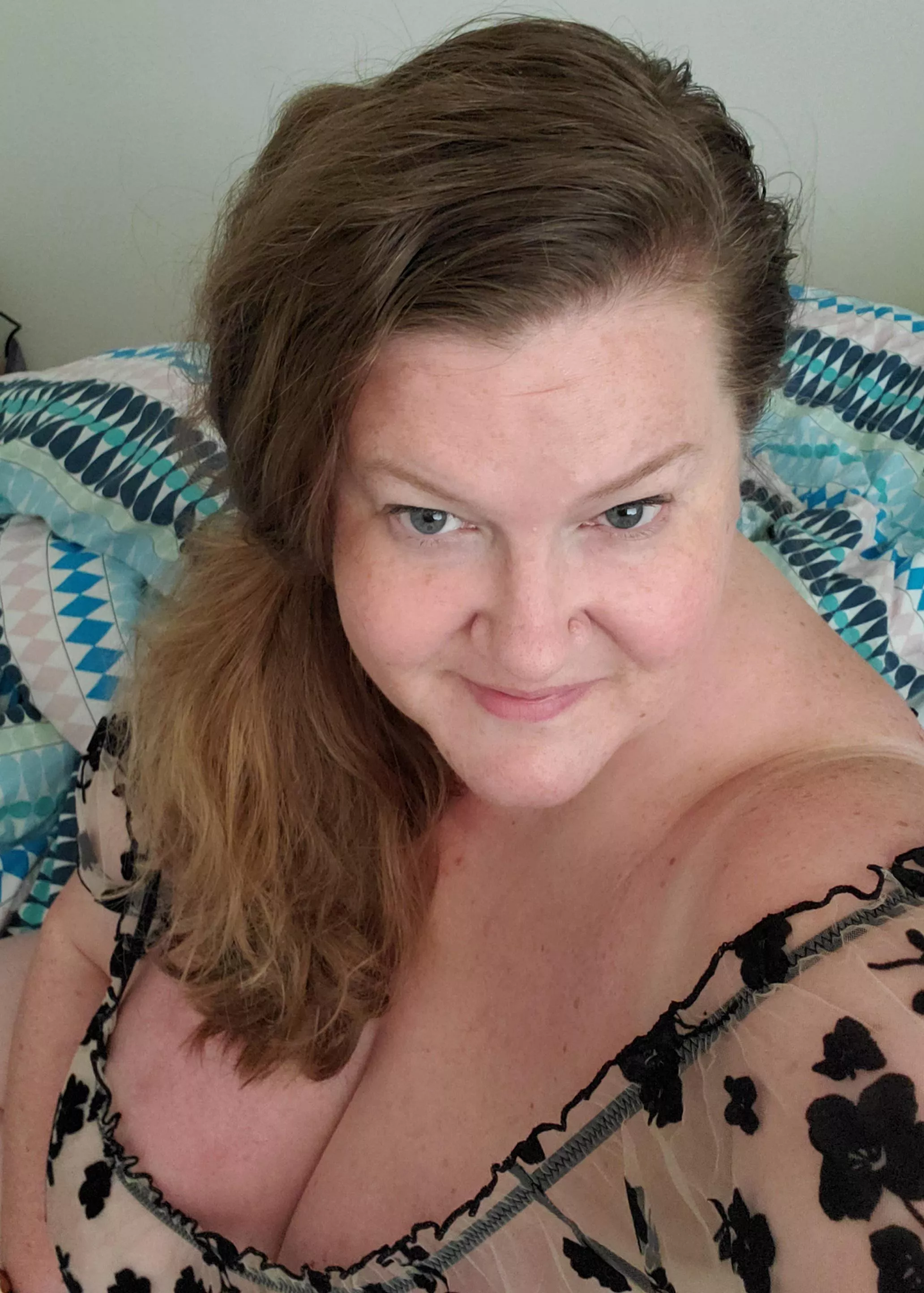 just want to spend time on bed, join me ? and bring bubbles ? ? [49F]