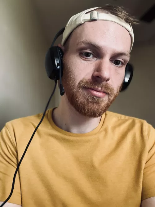 Just wanted to say hi 👋🏻🥺 been sick the last few days and just starting to feel better