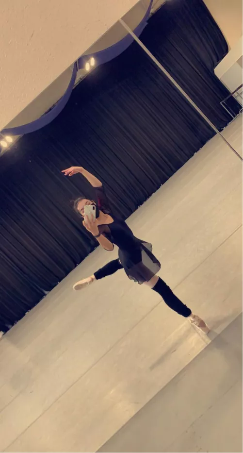 Just your Asian ballerina here π Just your Asian ballerina here π
