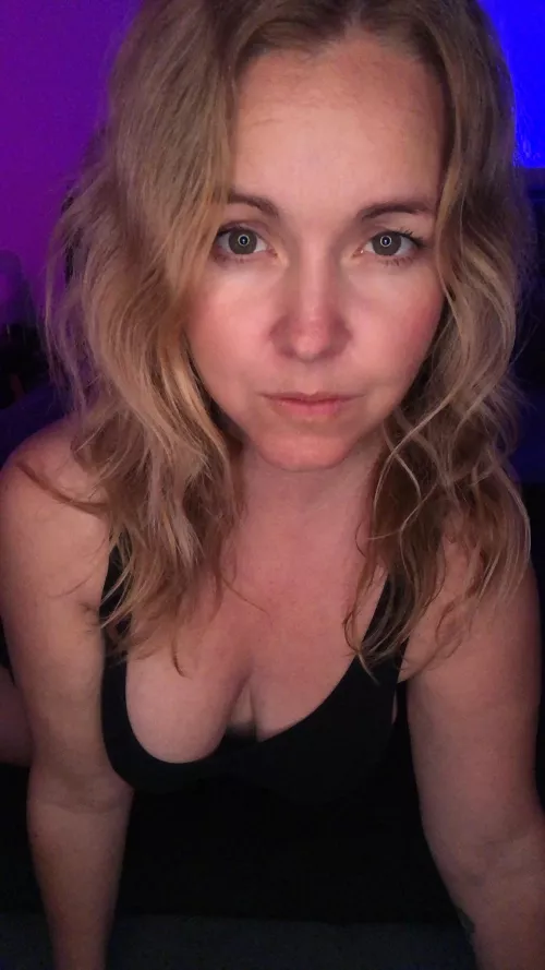 Just your average makeup free 42 year old, hope you would still like to do me Just your average makeup free 42 year old, hope you would still like to do me