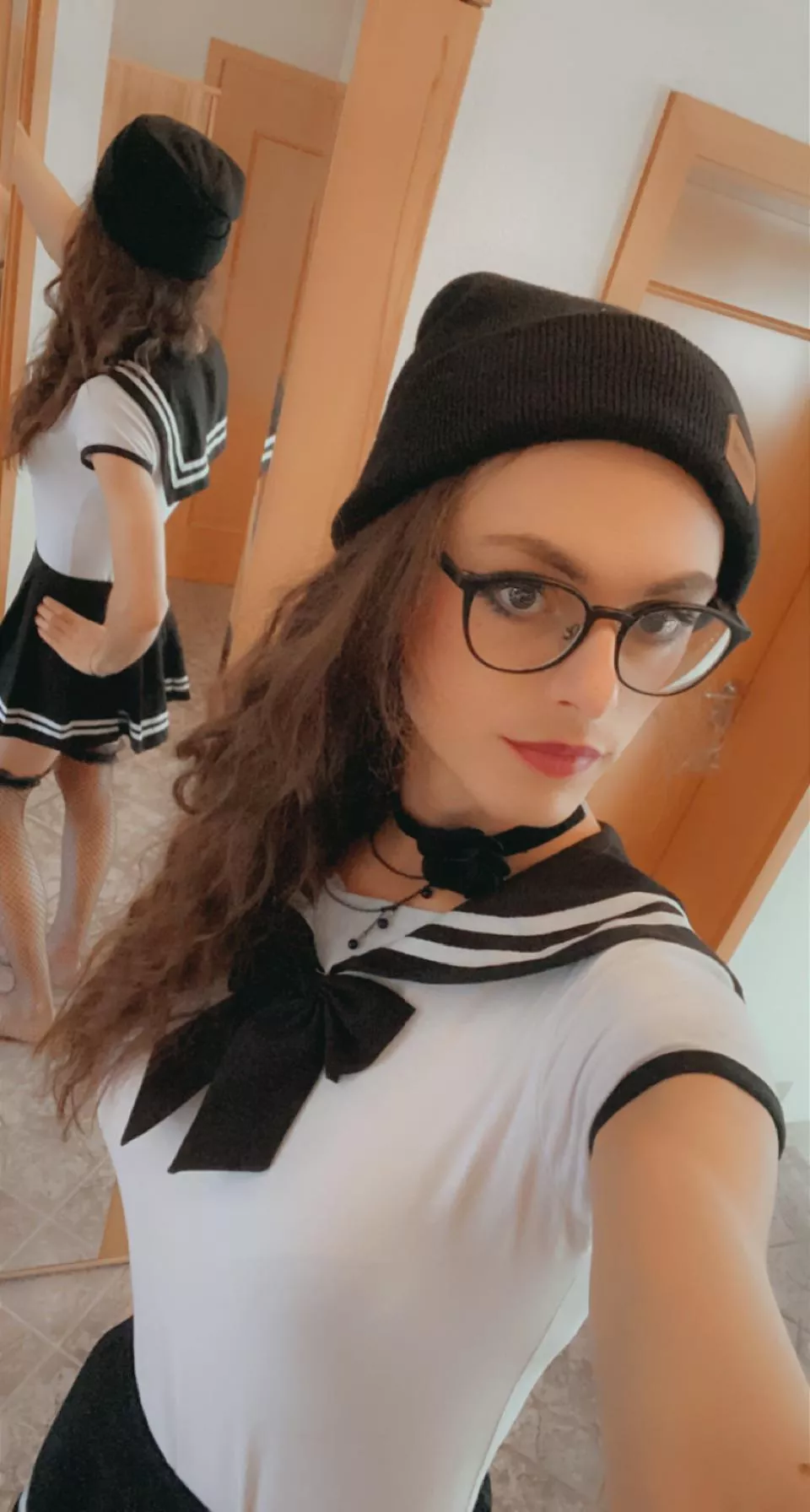 Just your average schoolgirl 🥰👩‍🏫