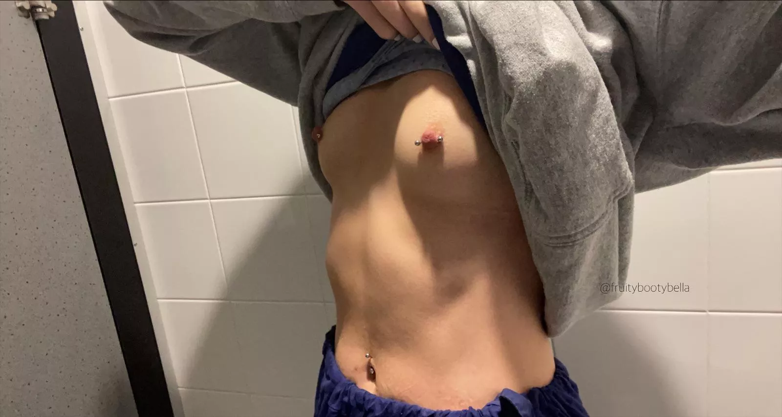 Just your fave nurse making sure you’ve a strong palpable pulse 😝 [f]