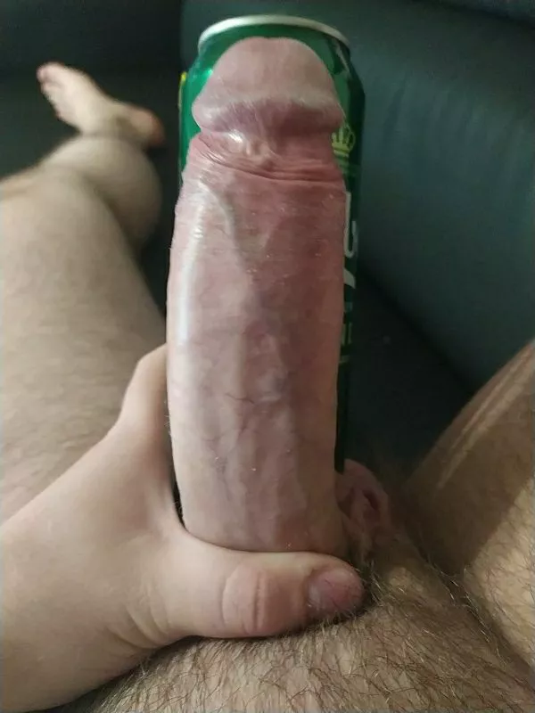 Juuust a lil slimmer than a beer can Juuust a lil slimmer than a beer can