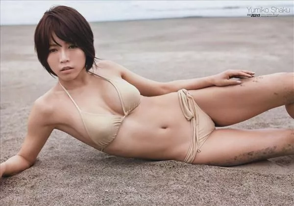 Emika kamieda 上枝恵美加 - nude photos