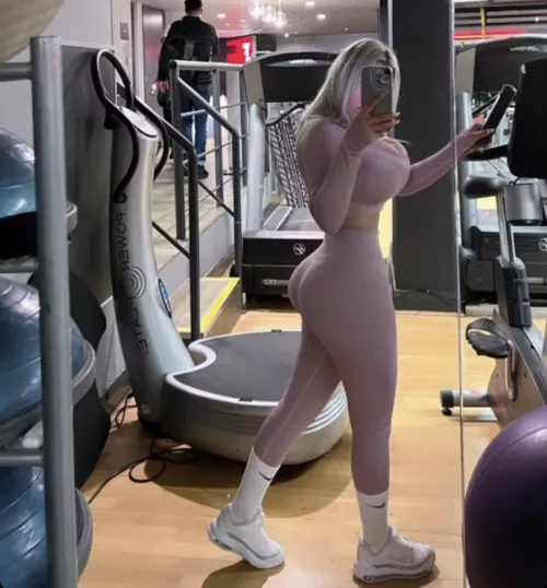 Karina_.1