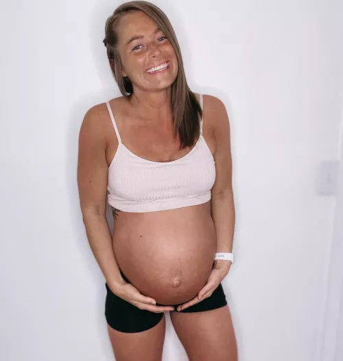 Kelsey Hill’s fiancé was smart to knock her up at 23. Kelsey Hill’s fiancé was smart to knock her up at 23.