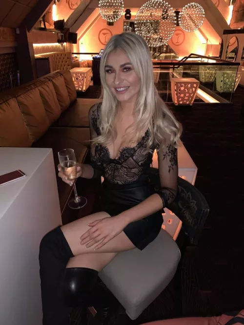 Kik jacko99887766 prefers petite but anything goes