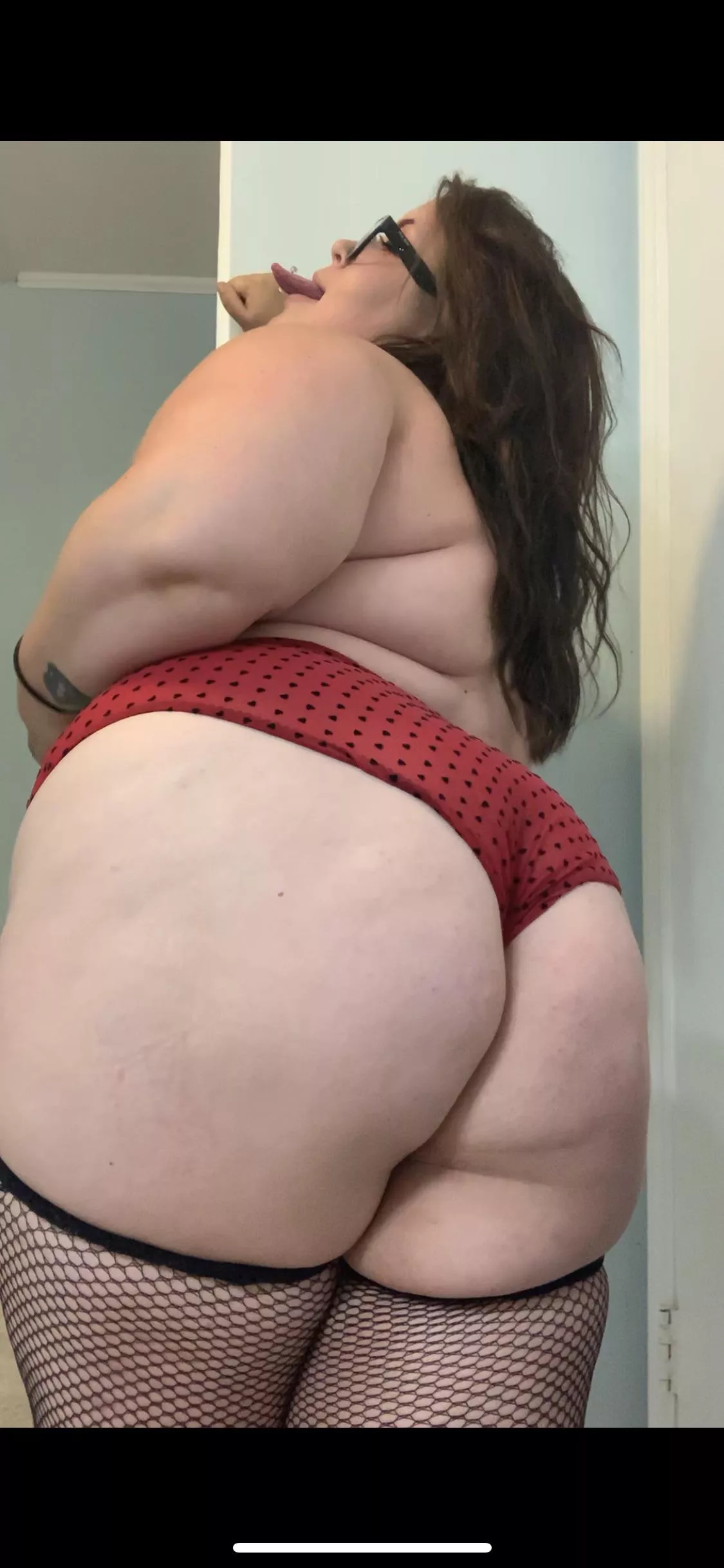 Kik me ? Lilithiloveyou Kik me ? Lilithiloveyou