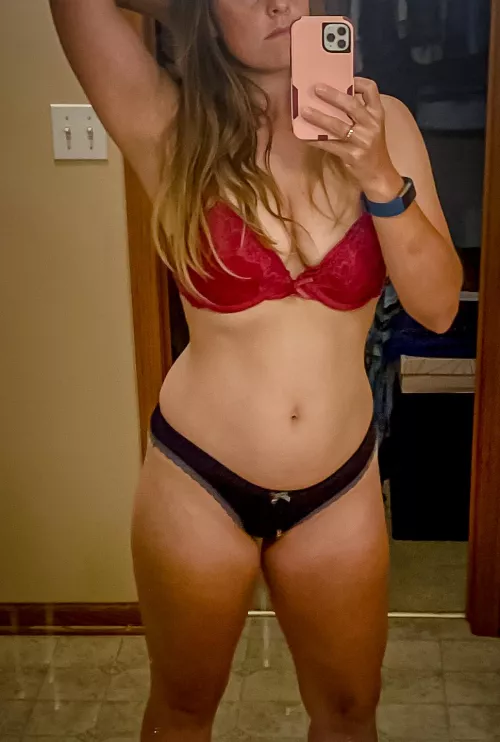 kik - wrench789 sample or no reply! similar body +, long term traders ++