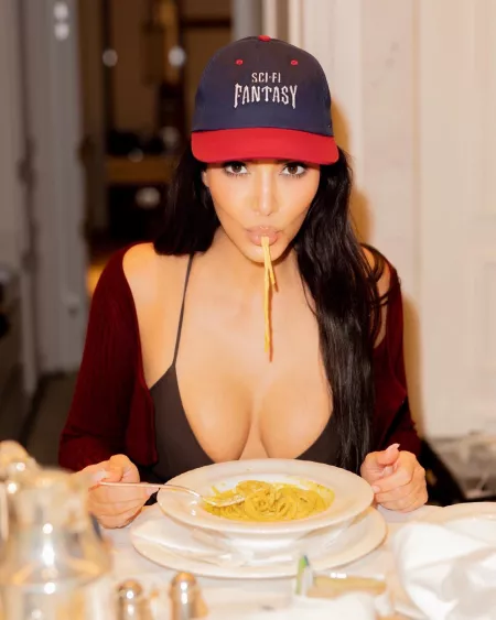 KIM 😋🤤 KIM 😋🤤