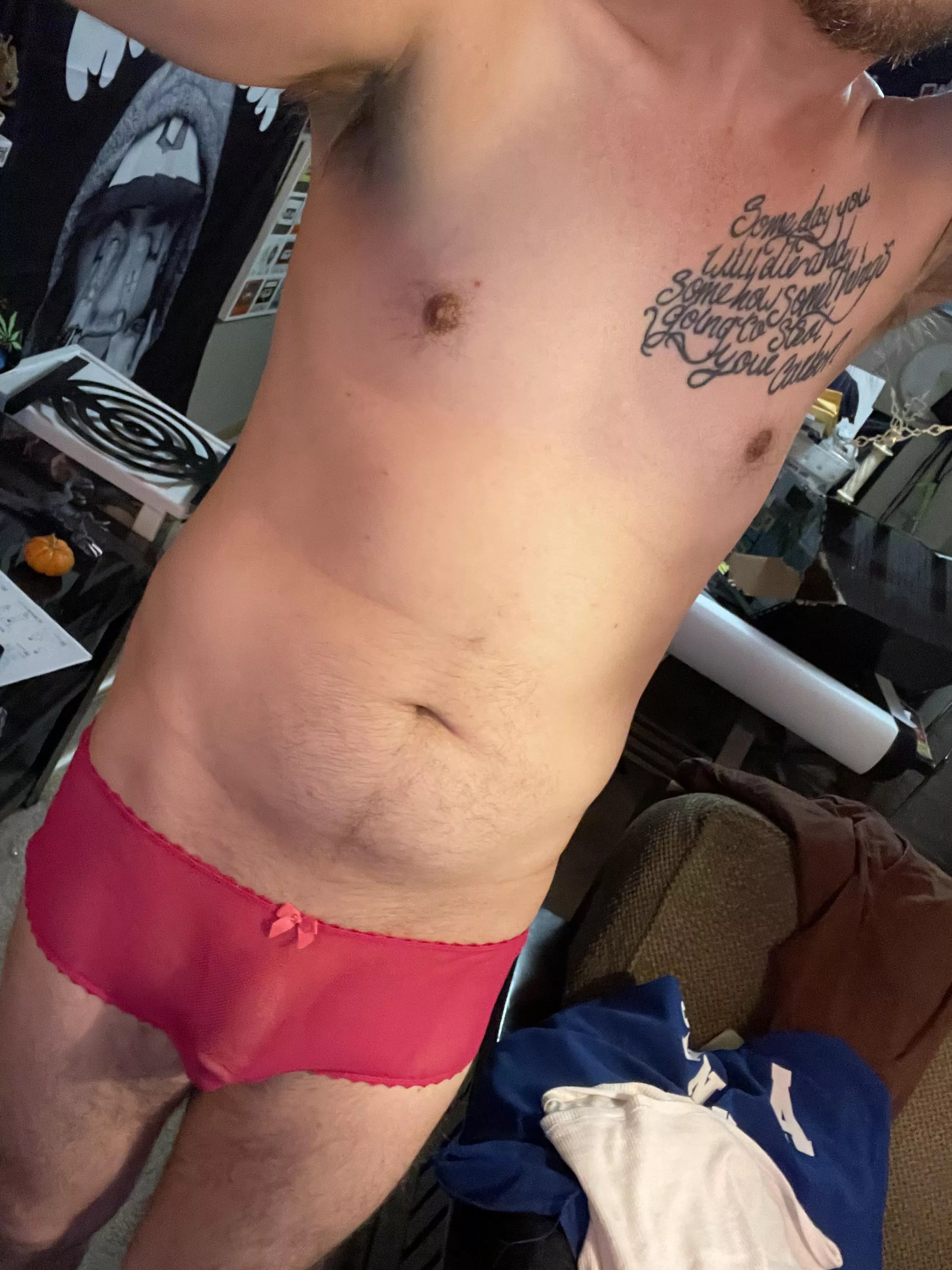 Kind of liking the new color choice today