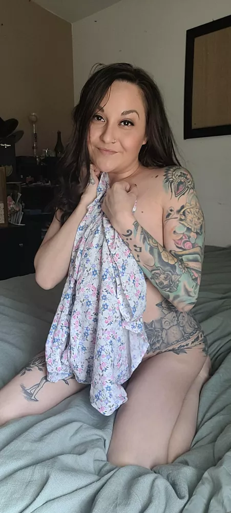 Kinda simple, kinda sexy Kinda simple, kinda sexy