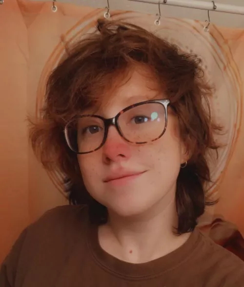 Kinda want to dye my hair, kinda want to shave my head, kinda want to grow my hair out. Indecisive as always