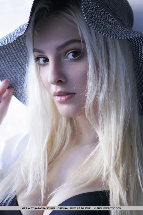 Kira W