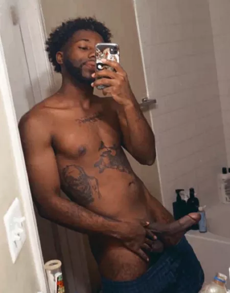 Kiss it and tell me you like my tattoos π₯Ί
