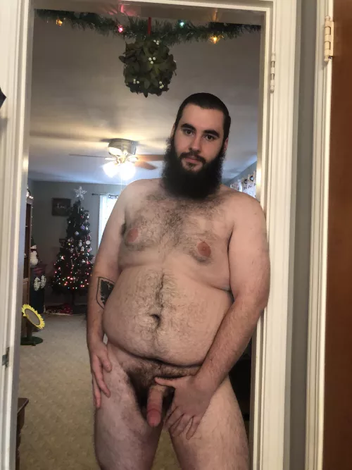 Kiss me under the mistletoe