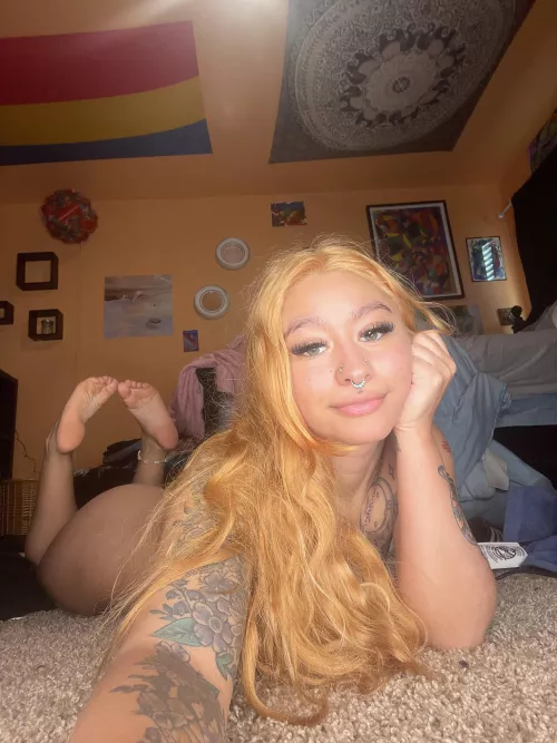kiss my feet
