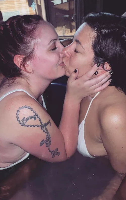 Kisses to Cute Bbestie