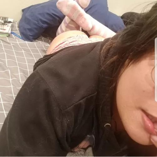 Knee highs comes in handy when you're cold and hate pants [f]