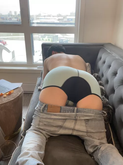 Korean butt here ๐ฅฐ